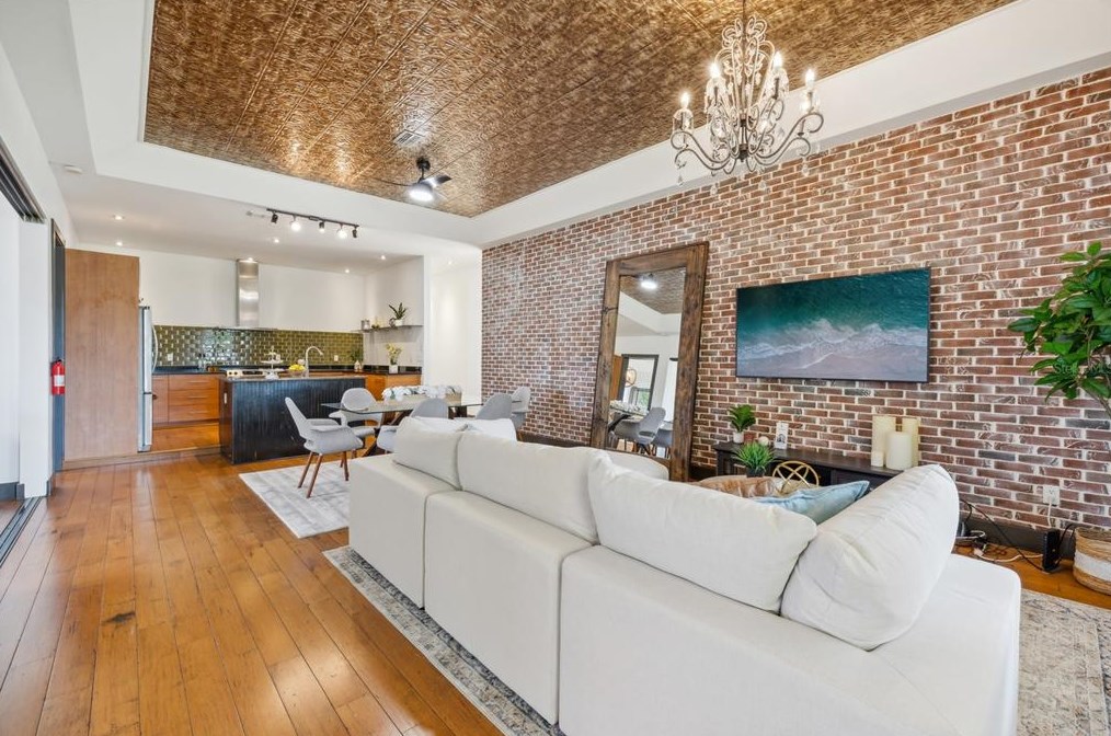 409 4 Ave, Largo FL 33770-1548 exterior