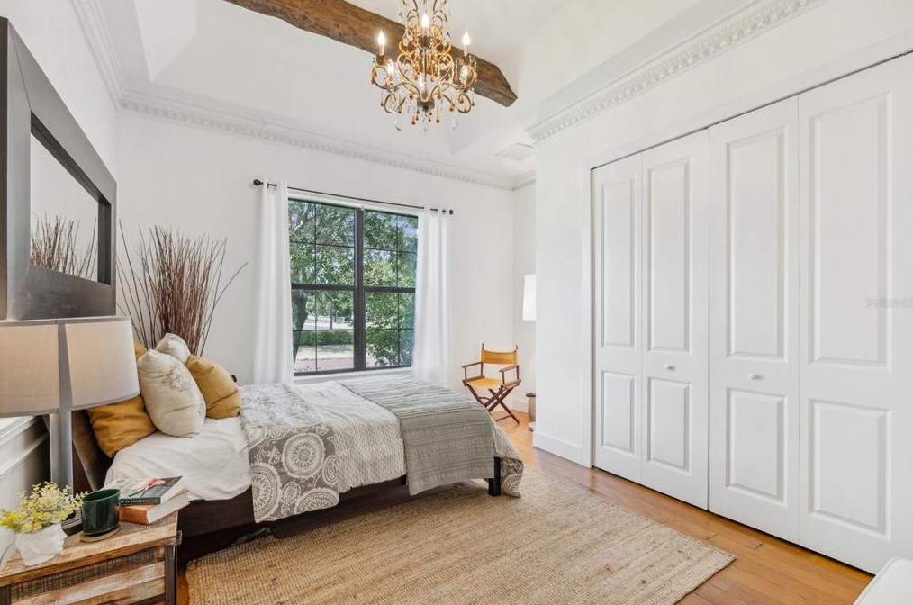 409 4 Ave, Largo FL 33770-1548 exterior