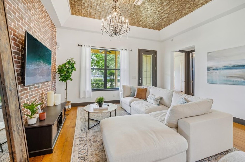 409 4 Ave, Largo FL 33770-1548 exterior