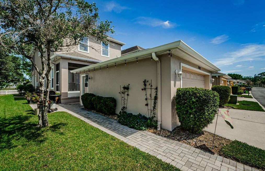 11327 Emerson Lake Dr, Riverview FL  33578-4282 exterior