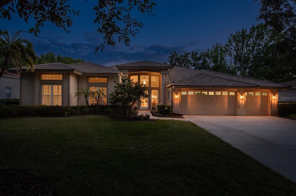 3226 Crescent Oaks Blvd, Tarpon Springs, FL 34688-7604