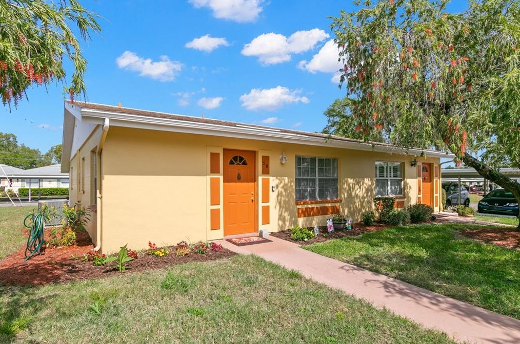 401 Dorchester Pl, Ruskin, FL 33573-5681