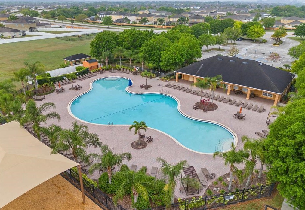 14340 Haddon Mist Dr, Wimauma FL  33598 exterior