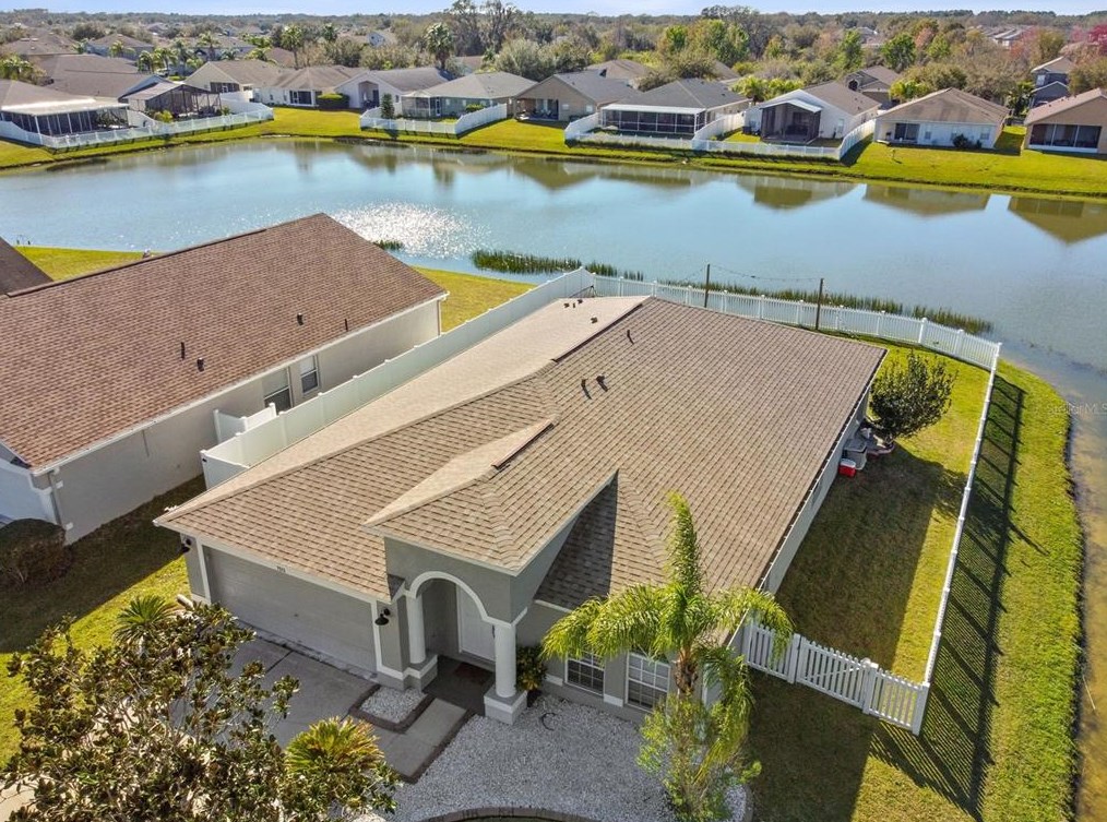 7513 Canal Point Ct, Zephyrhills FL  33545-8285 exterior