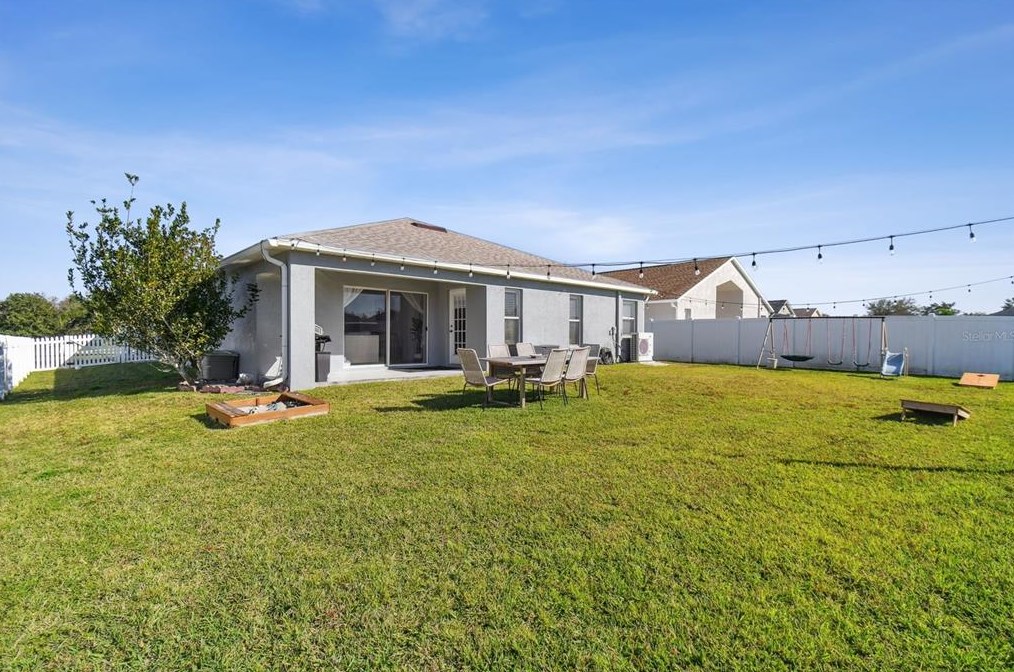 7513 Canal Point Ct, Zephyrhills FL  33545-8285 exterior