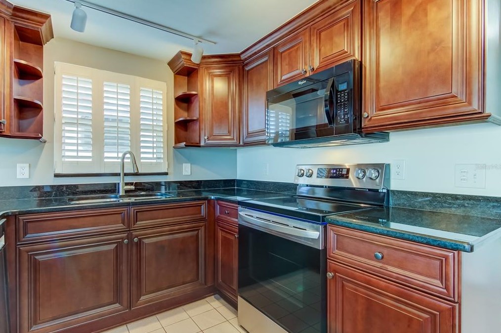 13841 Barnard Ave, Port Richey FL  34667-1305 exterior