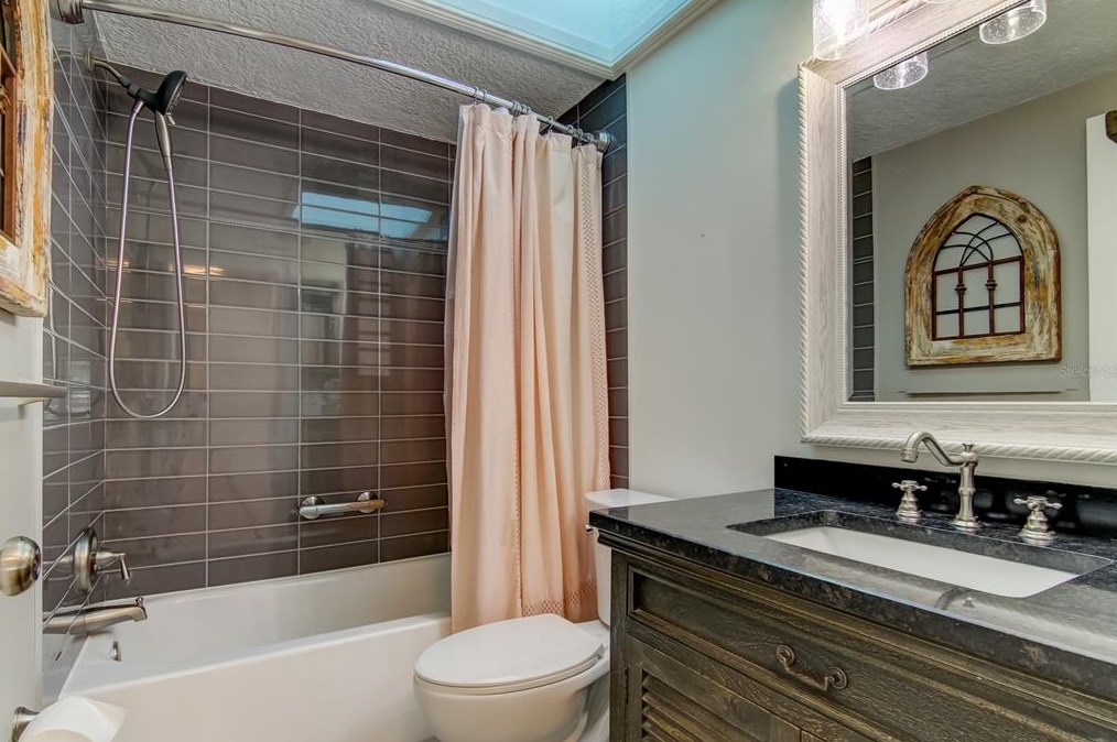 13841 Barnard Ave, Port Richey FL  34667-1305 exterior