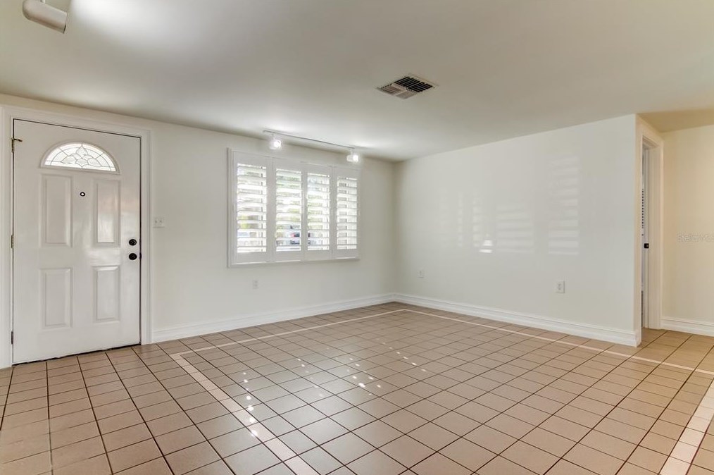 13841 Barnard Ave, Port Richey FL  34667-1305 exterior