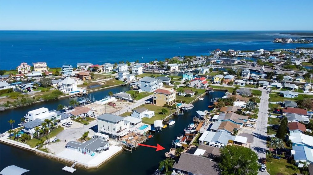 13841 Barnard Ave, Port Richey FL  34667-1305 exterior