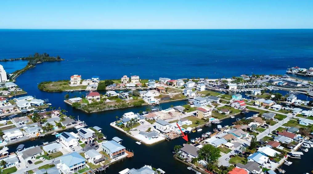 13841 Barnard Ave, Port Richey FL  34667-1305 exterior