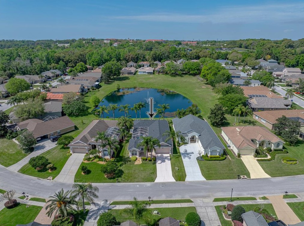 12419 Woodlands Cir, Dade City, FL 33525