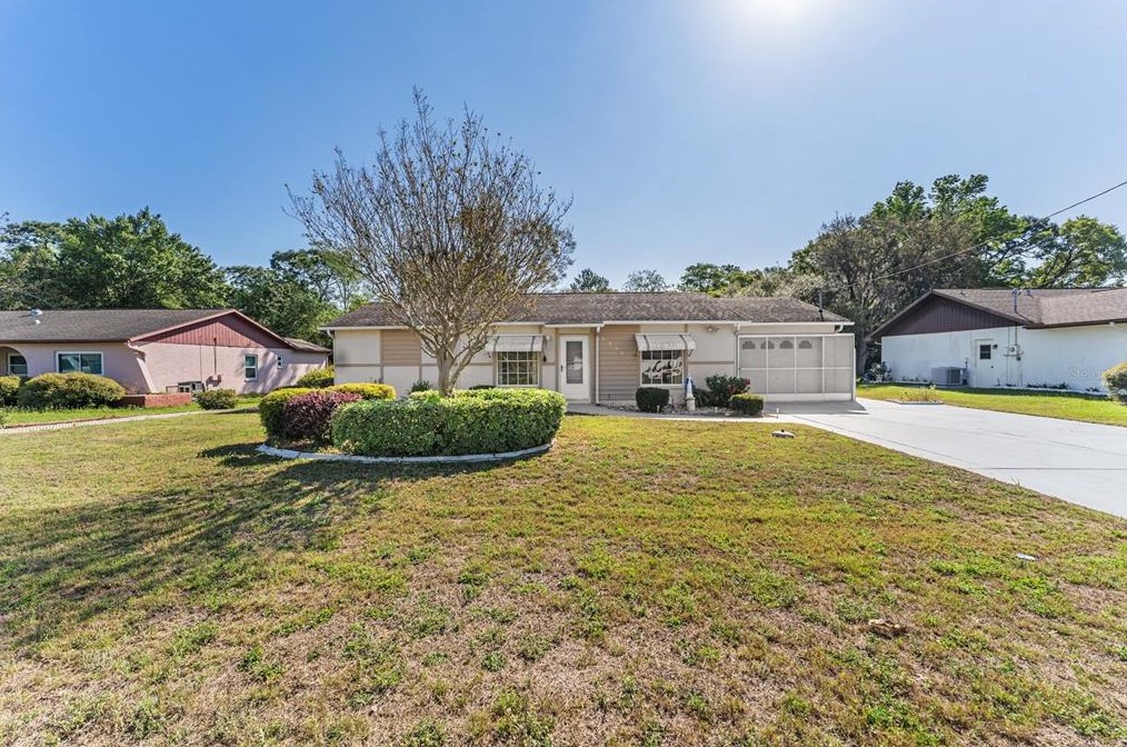5566 Pillar Ave, Brooksville, FL 34608-1648
