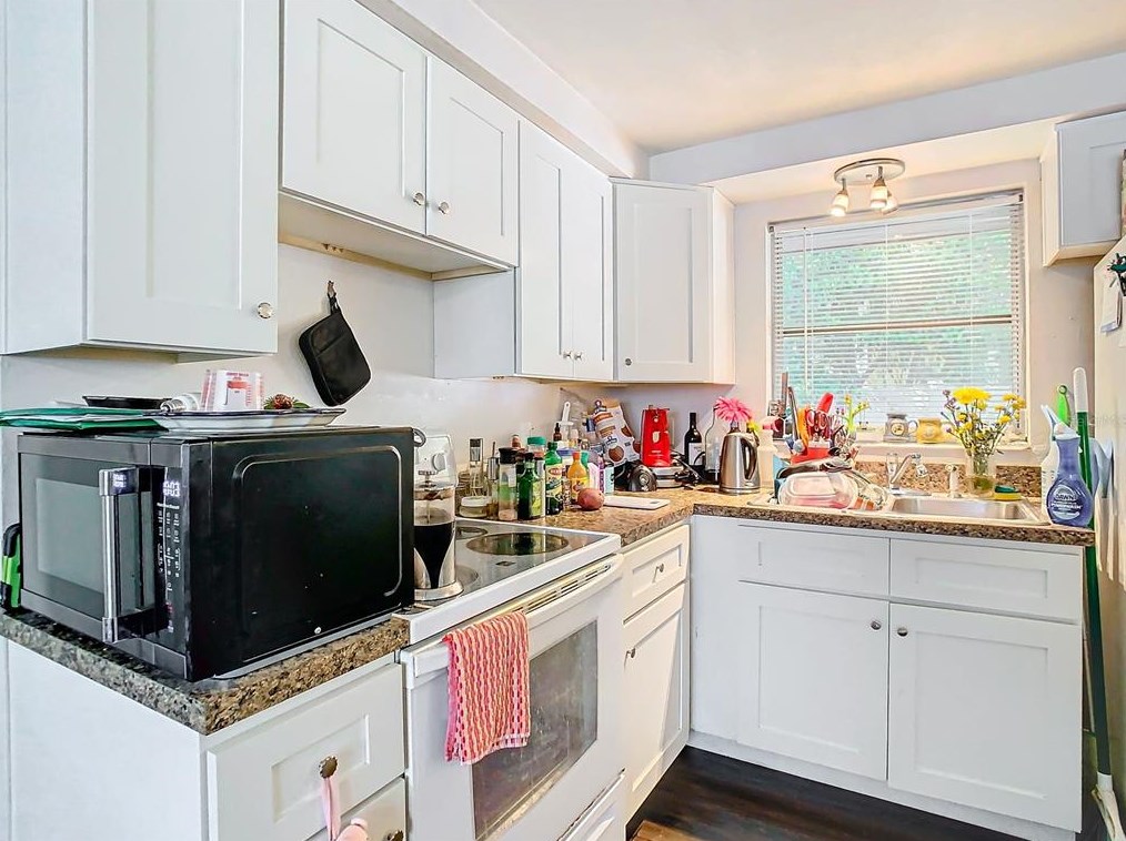 5750 Illinois Ave, New Port Richey FL  34652-2838 exterior