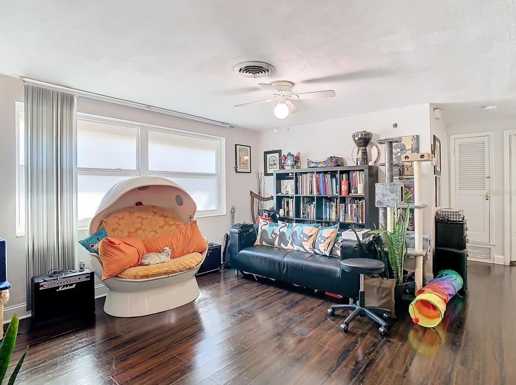 5750 Illinois Ave, New Port Richey FL  34652-2838 exterior