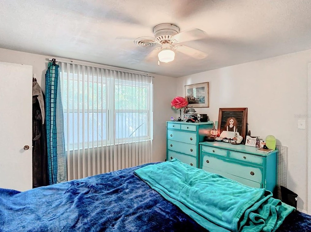 5750 Illinois Ave, New Port Richey FL  34652-2838 exterior