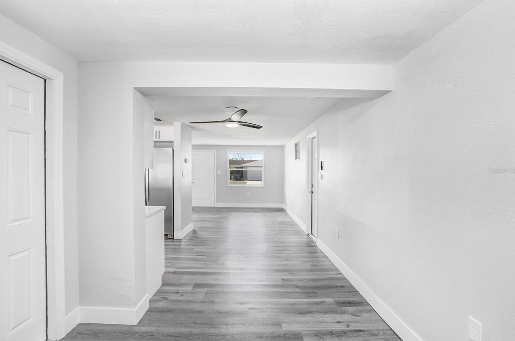 3551 Holiday Lake Dr, Tarpon Springs FL  34691-5124 exterior