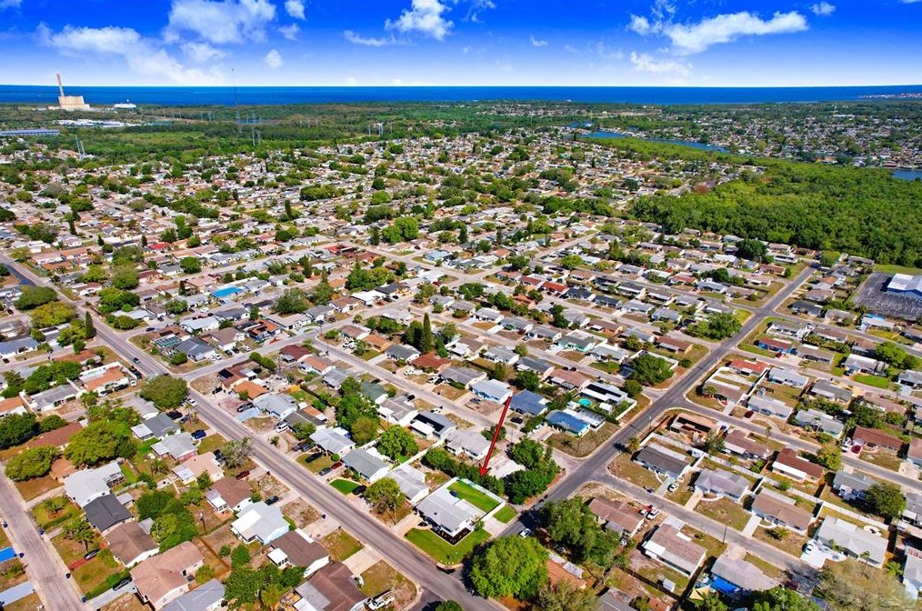 3551 Holiday Lake Dr, Tarpon Springs FL  34691-5124 exterior