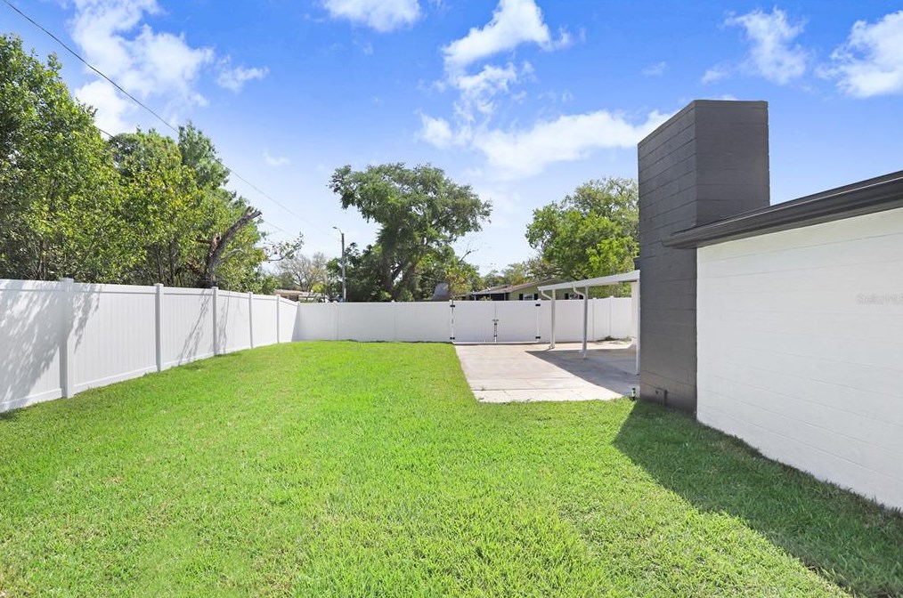 3551 Holiday Lake Dr, Tarpon Springs FL  34691-5124 exterior