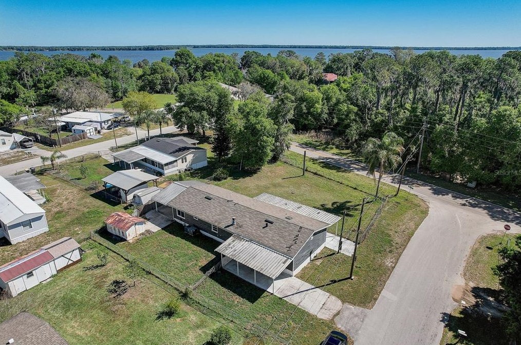 2643 Blue Bream Dr, Lake Wales FL  33898-8825 exterior