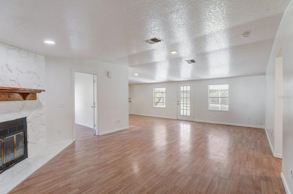 2643 Blue Bream Dr, Lake Wales FL  33898-8825 exterior