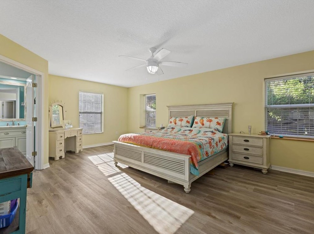 9308 Alanbrooke St, Tampa FL  33637-4946 exterior