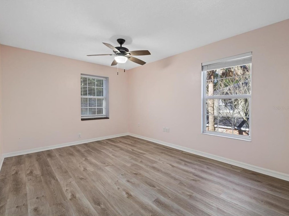 9308 Alanbrooke St, Tampa FL  33637-4946 exterior