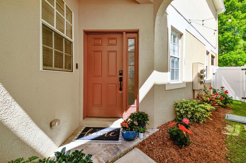 2045 Fiesta Ridge Ct, Tampa FL  33604-7702 exterior