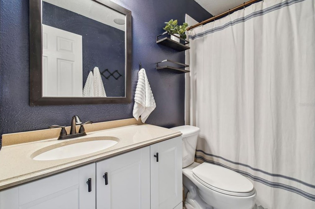 2045 Fiesta Ridge Ct, Tampa FL  33604-7702 exterior