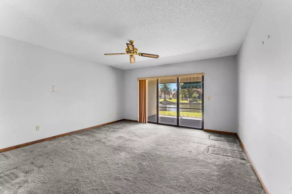 5818 Dory Way, Tampa FL 33615-3633 exterior