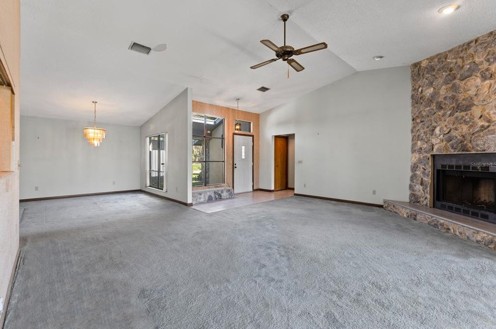 5818 Dory Way, Tampa FL 33615-3633 exterior