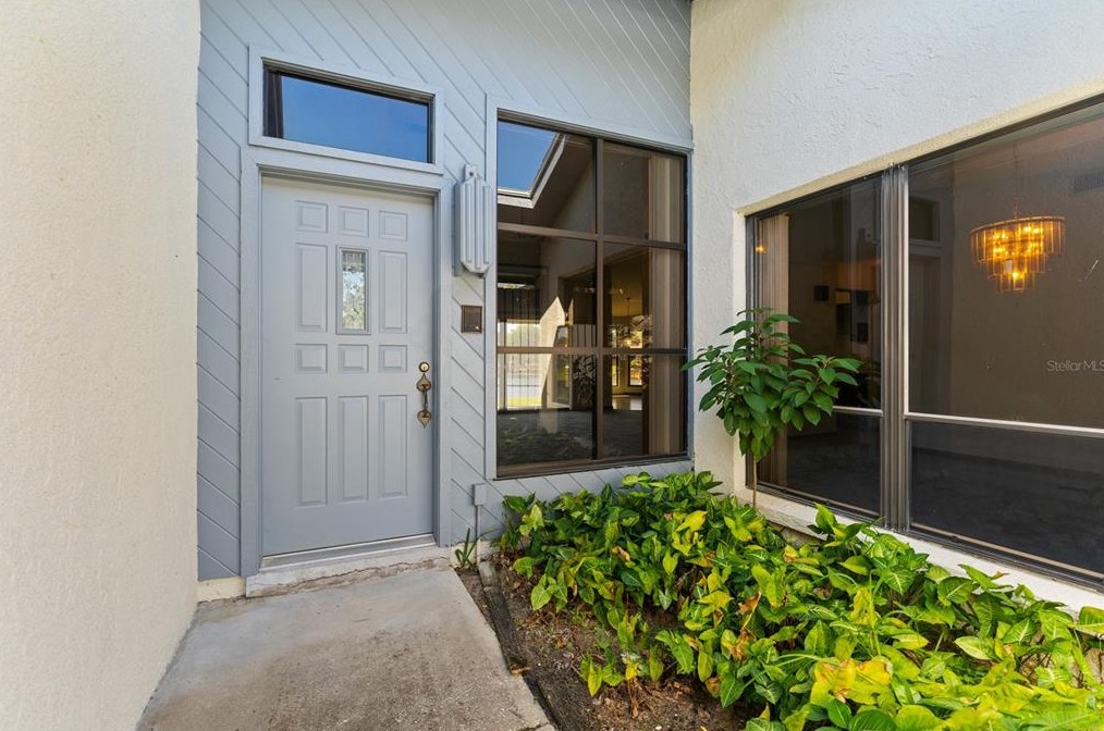 5818 Dory Way, Tampa FL 33615-3633 exterior