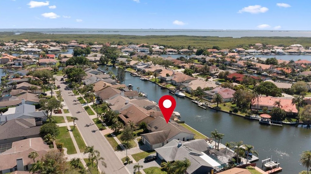 5818 Dory Way, Tampa FL 33615-3633 exterior