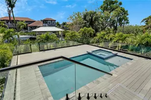 548 Estuary Shr Ln, Apollo Beach, FL 33572 - Photo 2