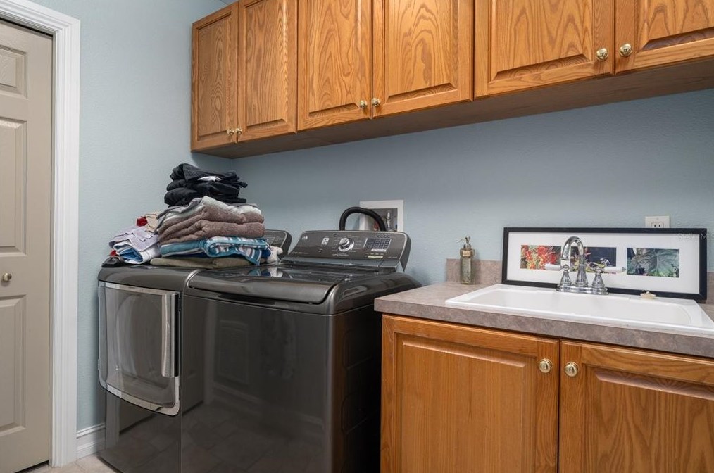 12748 Grand Traverse Dr, Dade City FL 33525-8251 exterior