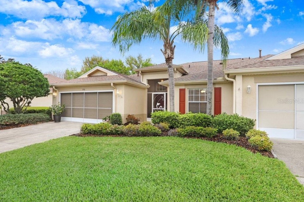 1910 Acadia Greens Dr, Ruskin, FL 33573-8051