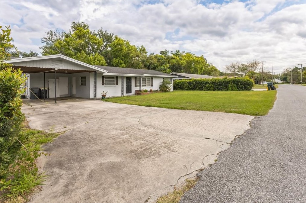 2551 14th St, Winter Haven, FL 33884