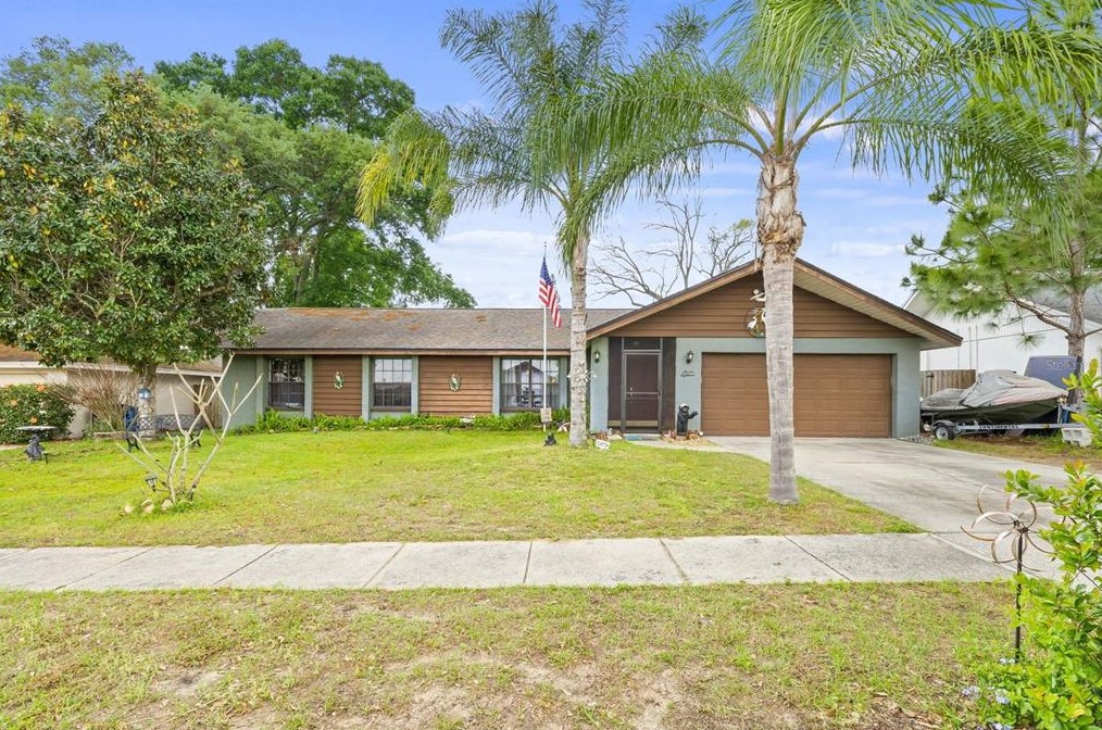 718 Green Cove Dr, Brandon, FL 33510-3512