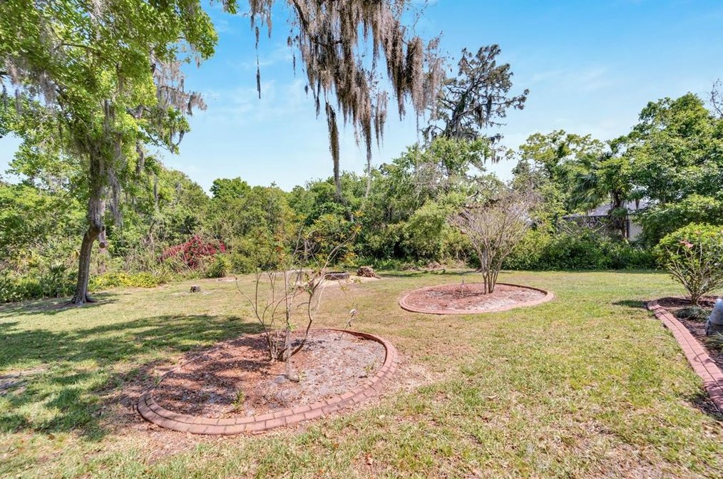 2706 Barret Ave, Plant City FL  33566-9550 exterior