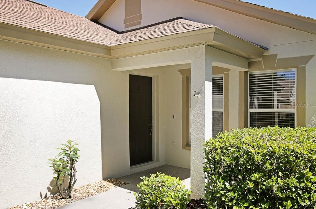 5726 Tanagerlake Rd, Lithia, FL 33547