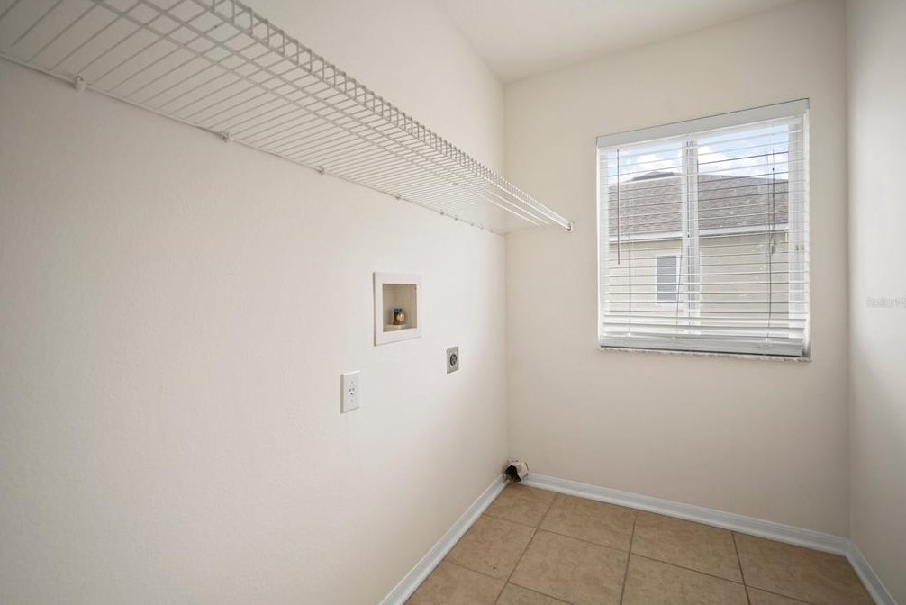 13004 Montrose Grove Ct, Riverview FL 33579-4090 exterior