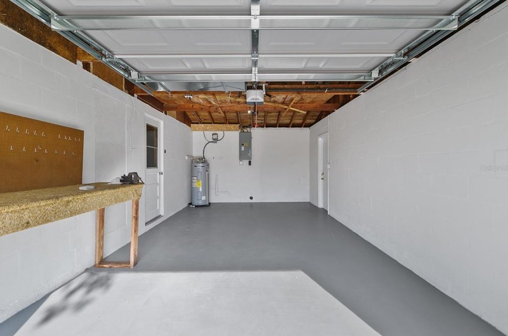 1630 Colmar Dr, Tarpon Springs FL  34690-6102 exterior