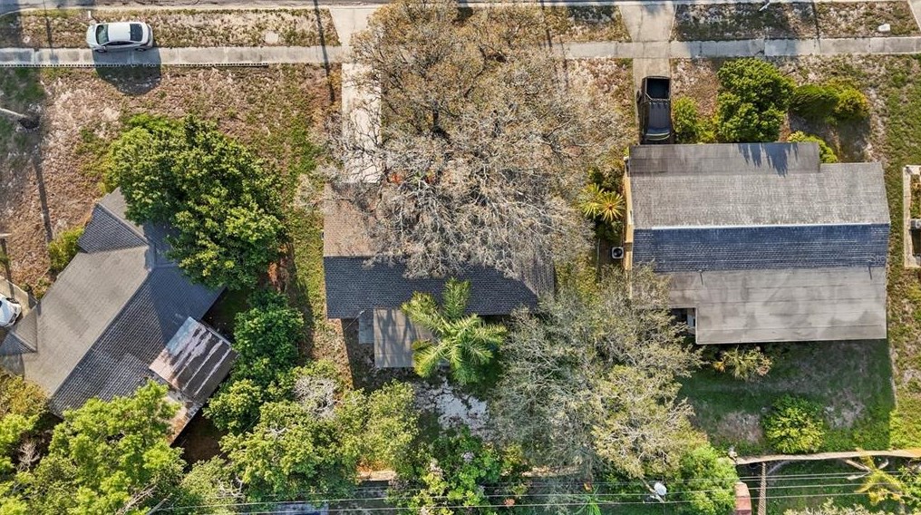 1630 Colmar Dr, Tarpon Springs FL  34690-6102 exterior