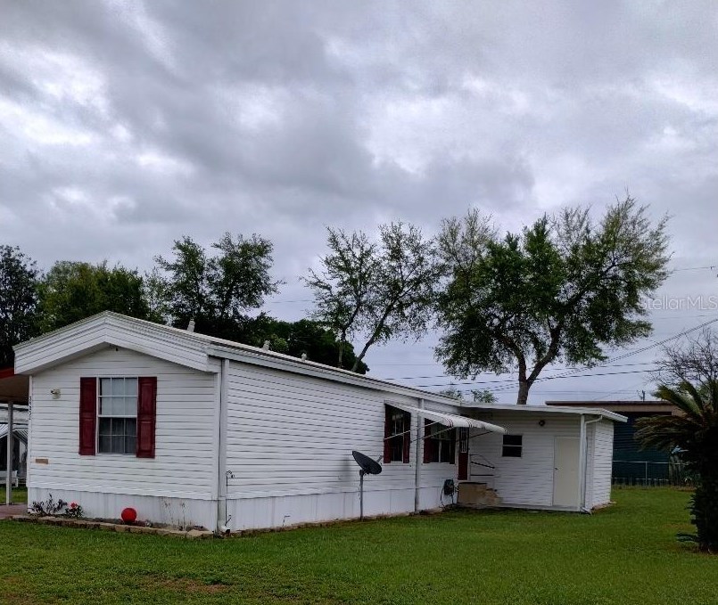 39052 Ola Ave, Zephyrhills, FL 33542-1721