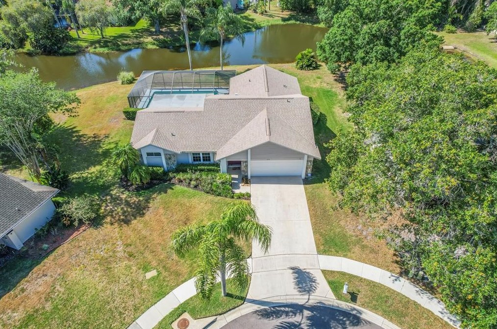 3232 Oakwood Pl, Tarpon Springs, FL 34688-7238