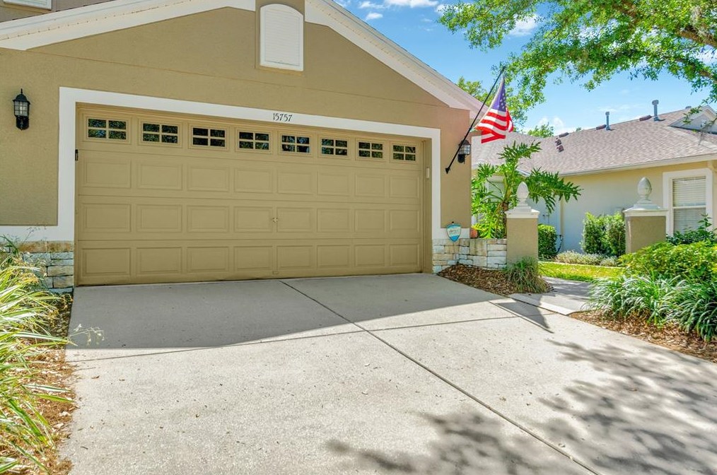 15757 Phoebepark Ave, Lithia, FL 33547-1791