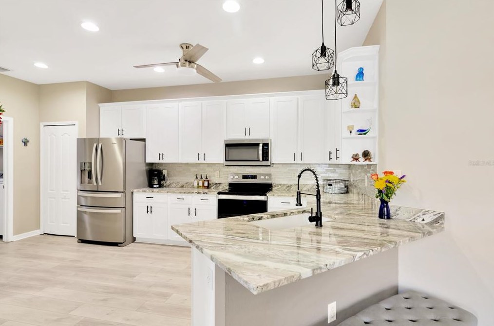 15757 Phoebepark Ave, Lithia FL  33547-1791 exterior