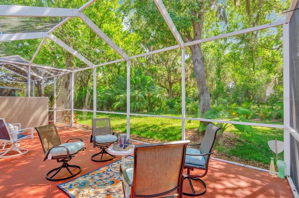 15757 Phoebepark Ave, Lithia FL  33547-1791 exterior