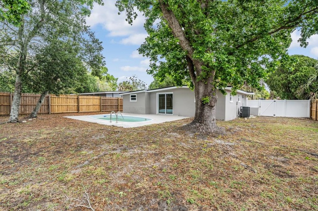 10633 Raffia Dr, Port Richey FL  34668-2848 exterior