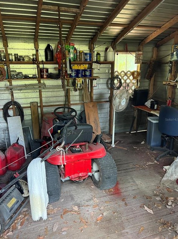 955 Southern Ave, Lakeland FL  33815-3945 exterior