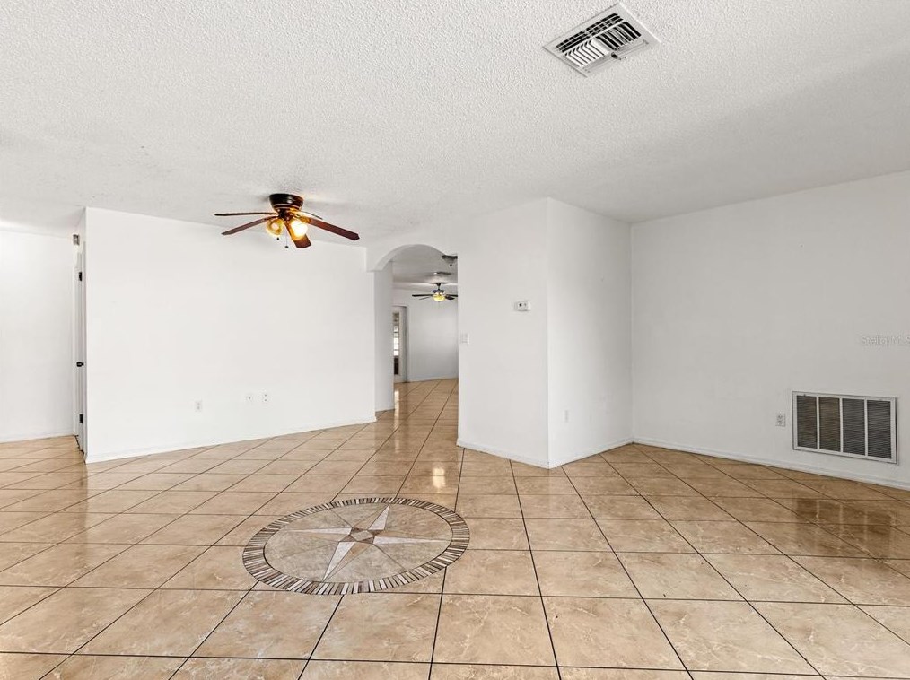 8712 Beaver Ln, Port Richey, FL 34668-2003